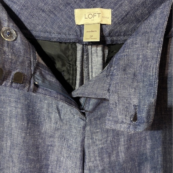 Ann Taylor Loft Linen/Poly Pants Modern Fit Cropped Pants Trousers Blue Size 2P - Picture 2 of 4